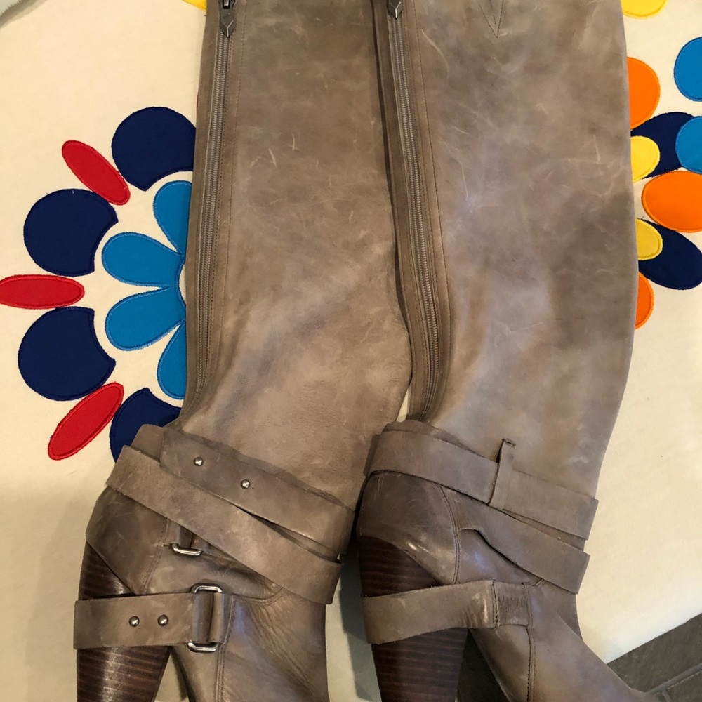 Knee High Leather Boots - Picture 4 of 6